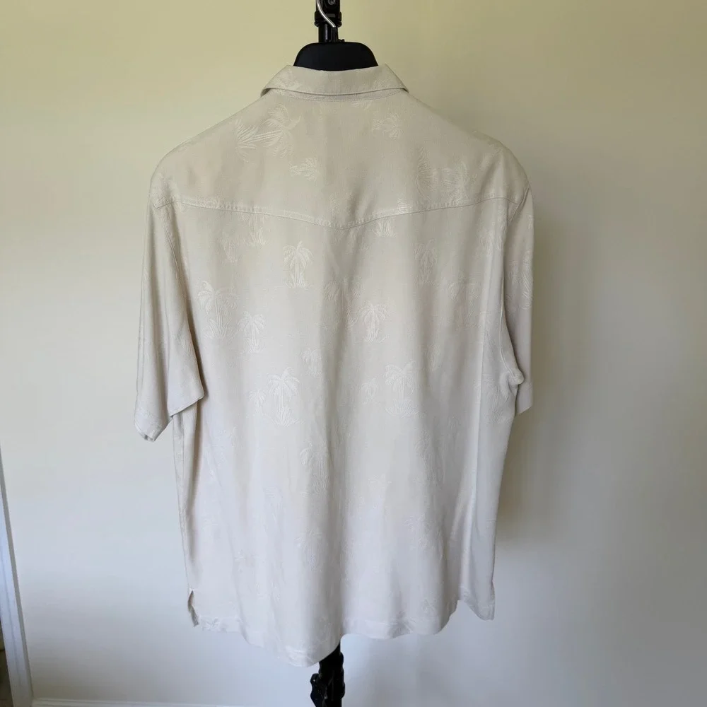 Tommy‎ Bahama Mens M Ivory 100% Silk Jacquard Palm Tree Short Sleeve Camp Shirt